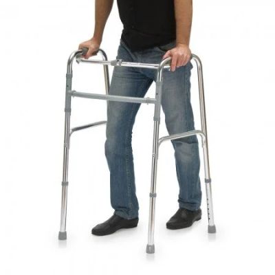 Лот: 12112073. Фото: 1. Ходунки шагающие для пожилых и... Реабилитация, уход за больными