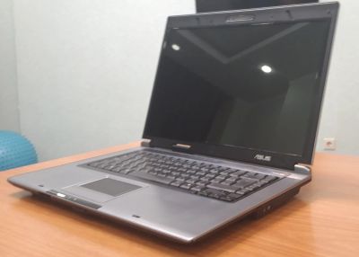 Лот: 21772700. Фото: 1. Ноутбук asus. Ноутбуки