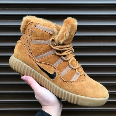 Лот: 12628543. Фото: 1. Ботинки Nike Air Urban. Ботинки, полуботинки