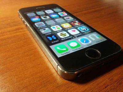 Лот: 6386723. Фото: 1. Продажа или обмен iPhone 5s Space... Смартфоны