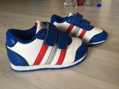 Лот: 8171328. Фото: 1. Кроссовки Adidas оригинал по стельке... Кеды, кроссовки