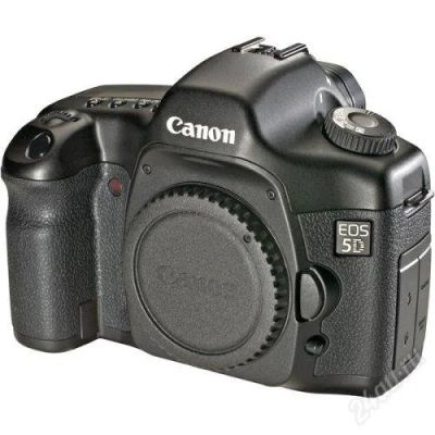 Лот: 2773083. Фото: 1. Canon EOS 5d body + батарейная... Цифровые зеркальные