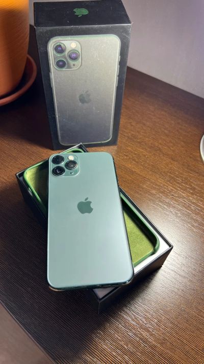 Лот: 20207882. Фото: 1. iPhone 11 Pro 256. Смартфоны
