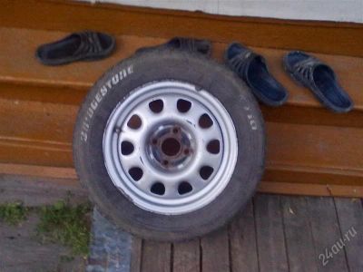 Лот: 1147555. Фото: 1. 5 колёс одно с резиной R14 4*98... Другое (шины, диски)