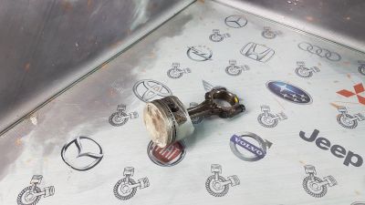 Лот: 23583343. Фото: 1. Поршень с шатуном Toyota Sprinter... Двигатель и элементы двигателя