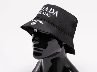 Лот: 20278248. Фото: 1. Панама Prada. Шарфы, платки