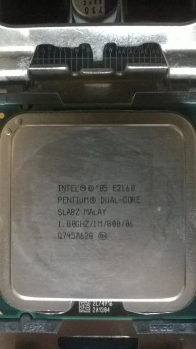 Лот: 5302435. Фото: 1. Pentium Dual-Core E2160 1.8 GHz. Процессоры