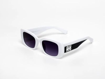 Лот: 21773735. Фото: 1. Очки Miu Miu. Очки солнцезащитные