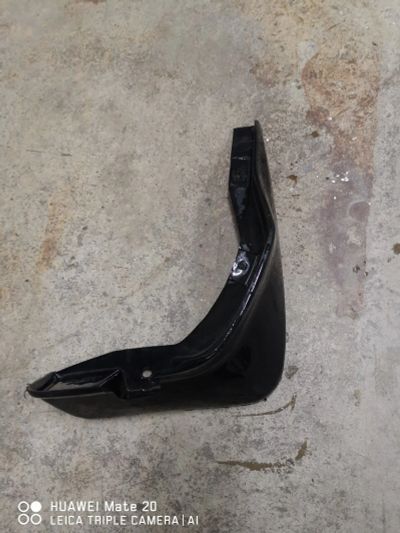 Лот: 16509615. Фото: 1. Брызговик Honda Fit GD1. Кузов