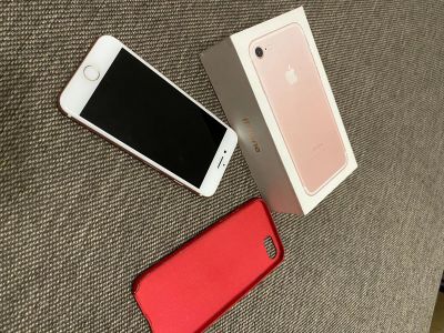 Лот: 17035532. Фото: 1. Iphone 7 128. Смартфоны