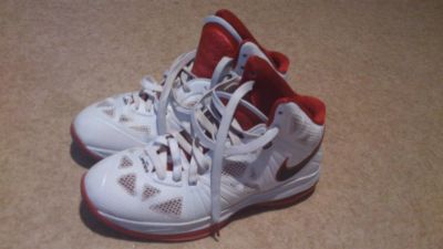 Лот: 2988631. Фото: 1. Баскетбольные кроссовки Nike Lebron... Кеды, кроссовки, слипоны