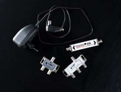 Лот: 15471720. Фото: 1. Усилитель антенный Gal AMP- 102. Антенны