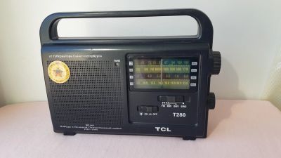 Лот: 25647537. Фото: 1. Транзисторный радиоприемник TCL... Тюнеры, радиоприёмники