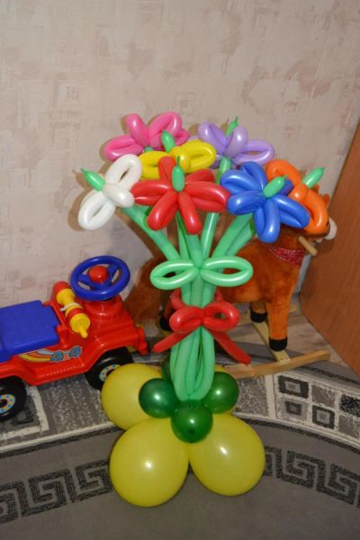 Лот: 5140042. Фото: 1. Букеты из шаров. Подарки на 8 марта