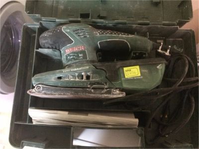 Лот: 10228795. Фото: 1. Виброшлифмашина Bosch PSS 200... Электроинструмент