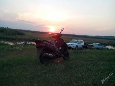 Лот: 2824042. Фото: 1. suzuki vecstar (125 кубов 4 такта... Мотороллеры, мопеды