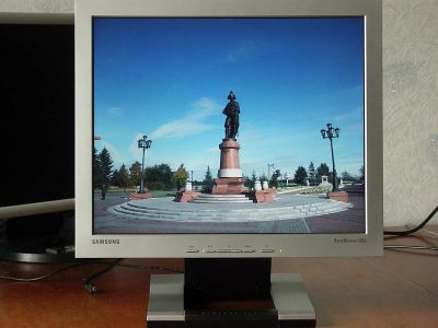 Лот: 3257226. Фото: 1. Samsung SyncMaster 172S. ЖК-мониторы