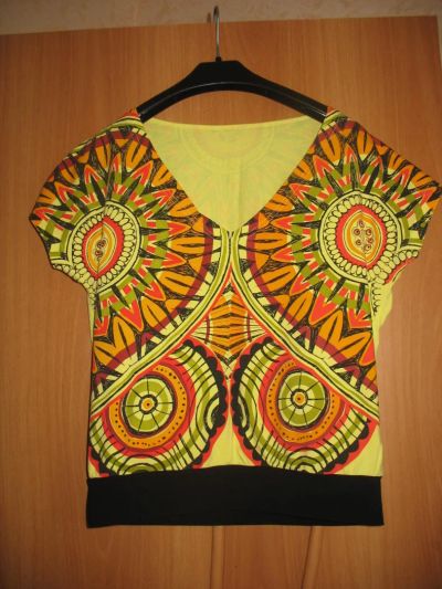 Лот: 5674899. Фото: 1. Топ Пеликан размер Л. Футболки, топы и майки