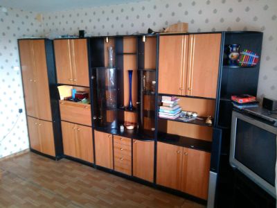 Лот: 4075266. Фото: 1. Стенка 4 секции + секция с полками. Гостиные, стенки, горки