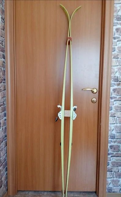 Лот: 16511421. Фото: 1. Лыжи беговые 185 см с палками. Лыжи