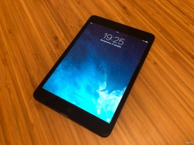 Лот: 17042003. Фото: 1. Планшет Apple iPad mini A1432... Планшеты