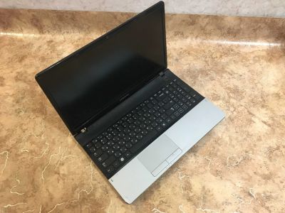 Лот: 16944951. Фото: 1. Ноутбук Samsung Core i3,4гб ОЗУ... Ноутбуки