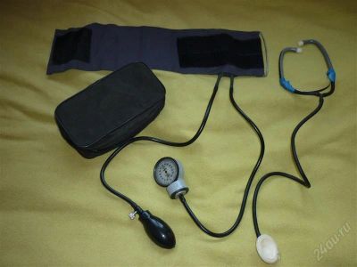 Лот: 2460676. Фото: 1. Тонометр для измерения давления... Антисептики, защитные средства, медицинские маски