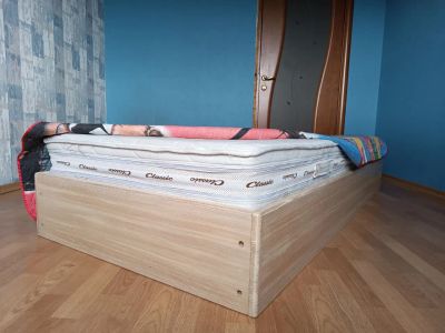 Лот: 22571091. Фото: 1. Кровать - тахта из натурального... Кровати