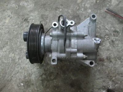 Лот: 21420545. Фото: 1. компрессор кондиционера Mazda... Двигатель и элементы двигателя