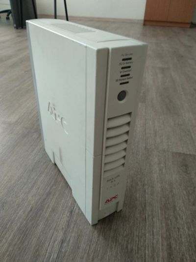 Лот: 12034171. Фото: 1. ИБП (бесперебойник) APC Black-UPS... ИБП, аккумуляторы для ИБП