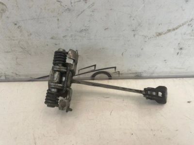 Лот: 24627651. Фото: 1. ограничитель двери Renault Fluence... Кузов