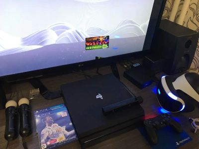 Лот: 10672893. Фото: 1. МЕГА комплект PS4 pro 1tb + Ps... Игровые приставки, консоли
