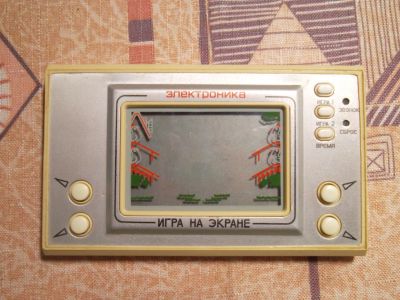 Лот: 12956505. Фото: 1. Игра из 90х "Ну погоди" Не рабочая. Другое (коллекционирование, моделизм)