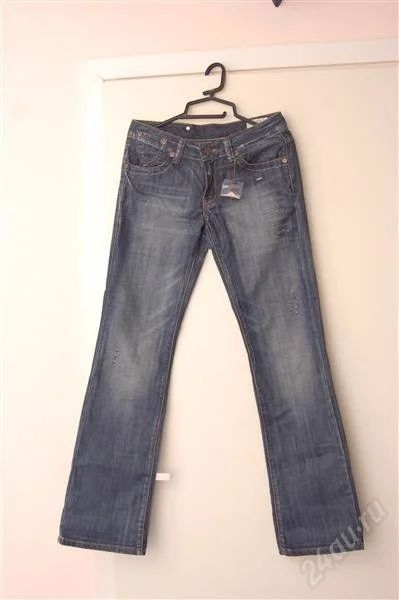 Лот: 2172577. Фото: 1. Новые джинсы 2. Брюки, шорты, джинсы