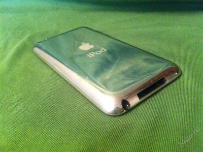 Лот: 1120392. Фото: 1. Оригинальный Apple iPod Touch... Плееры