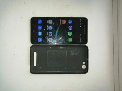 Лот: 15233394. Фото: 1. ZTE blade a610. Смартфоны