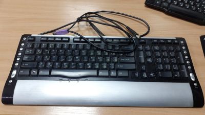 Лот: 20660503. Фото: 1. Клавиатура Oklick 410M USB исправна... Клавиатуры и мыши