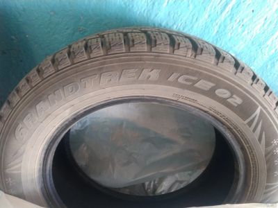 Лот: 17820150. Фото: 1. Шины dunlop 215 60 r17. Шины