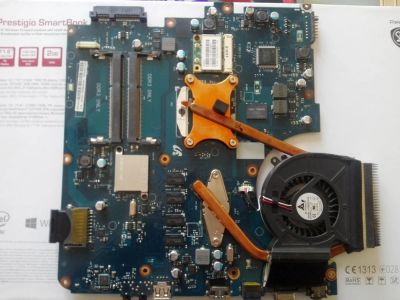 Лот: 10996595. Фото: 1. Материнская плата ноутбука samsung... Материнские платы