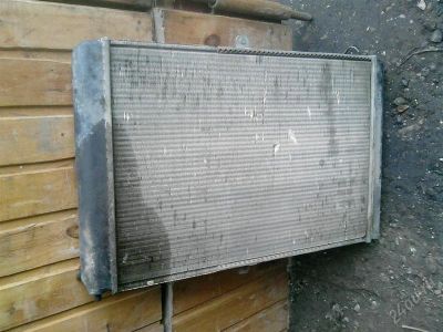 Лот: 1821496. Фото: 1. Радиатор ваз Требуется под варитью... Двигатель и элементы двигателя