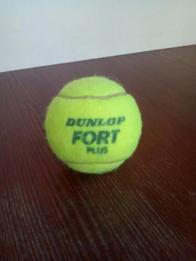 Лот: 5976893. Фото: 1. Теннисный мяч Dunlop. Мячи, ракетки, шайбы, клюшки