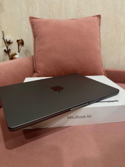 Лот: 21075640. Фото: 1. MacBook Air 13 m2. Ноутбуки