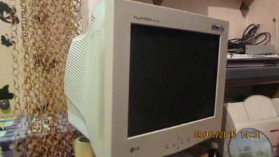 Лот: 6725944. Фото: 1. Монитор LG Flatron 795 Ft Plus. ЭЛТ-мониторы
