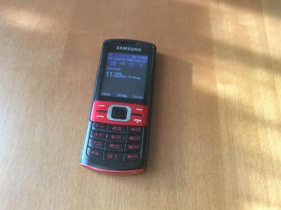 Лот: 6930432. Фото: 1. Samsung GT-C3011 красный состояние... Кнопочные мобильные телефоны