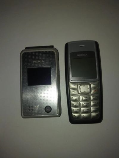 Лот: 11197400. Фото: 1. Два телефона Nokia одним лотом. Кнопочные мобильные телефоны