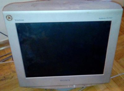 Лот: 4289455. Фото: 1. Sony E250 19". ЭЛТ-мониторы