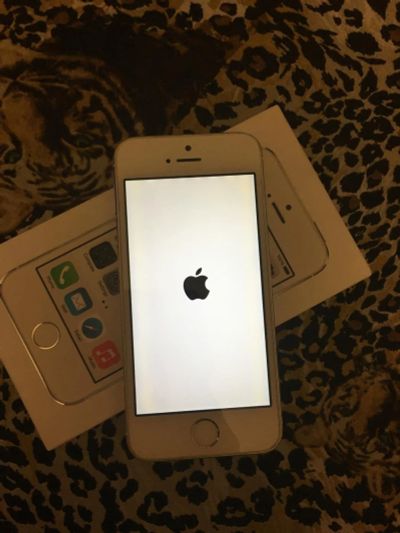 Лот: 6677643. Фото: 1. iPhone 5 s 16гб. Смартфоны