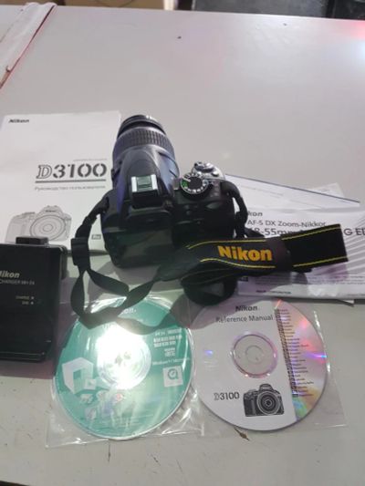 Лот: 9788487. Фото: 1. Nikon D3100 Kit в отл. состоянии... Цифровые зеркальные