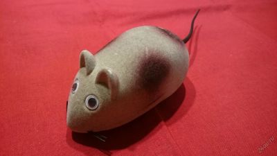 Лот: 5647830. Фото: 1. Игрушка Мышка (бегает). Другое (игрушки)