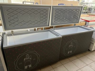 Лот: 21246653. Фото: 1. Морозильный ларь Снеж с глухой... Холодильники, морозильные камеры